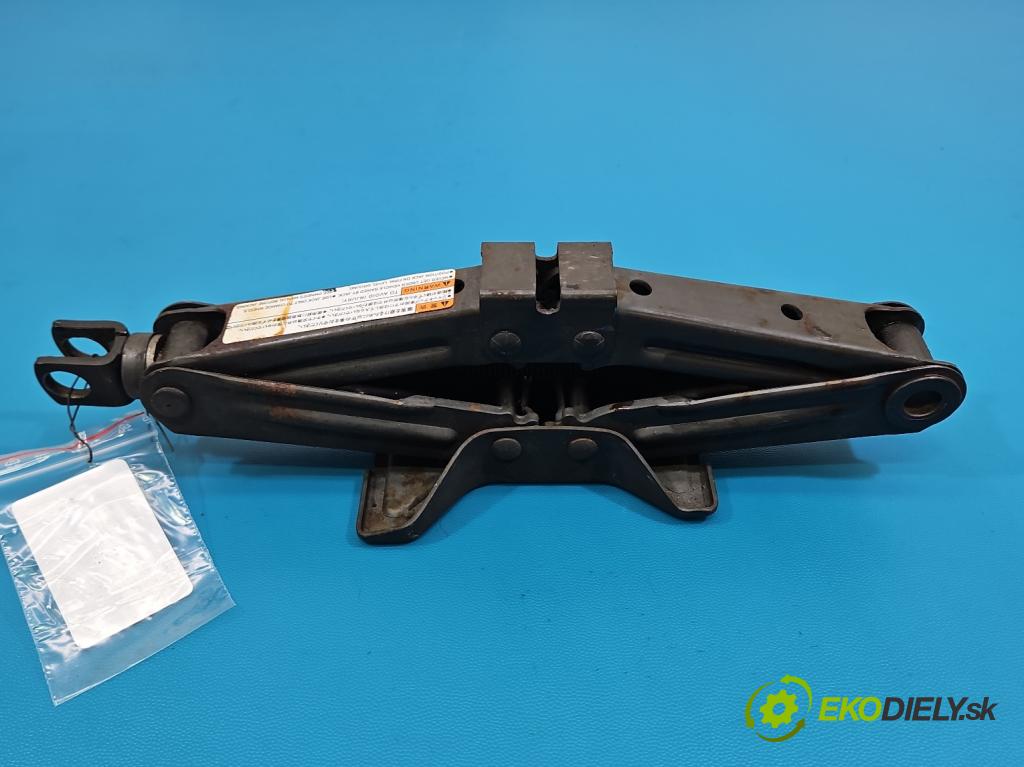 Suzuki Swift Mk6 2005-2010 1.6 16V 125 HP manual 92 kW 1586 cm3 3- mechanizmus okna automobilovy