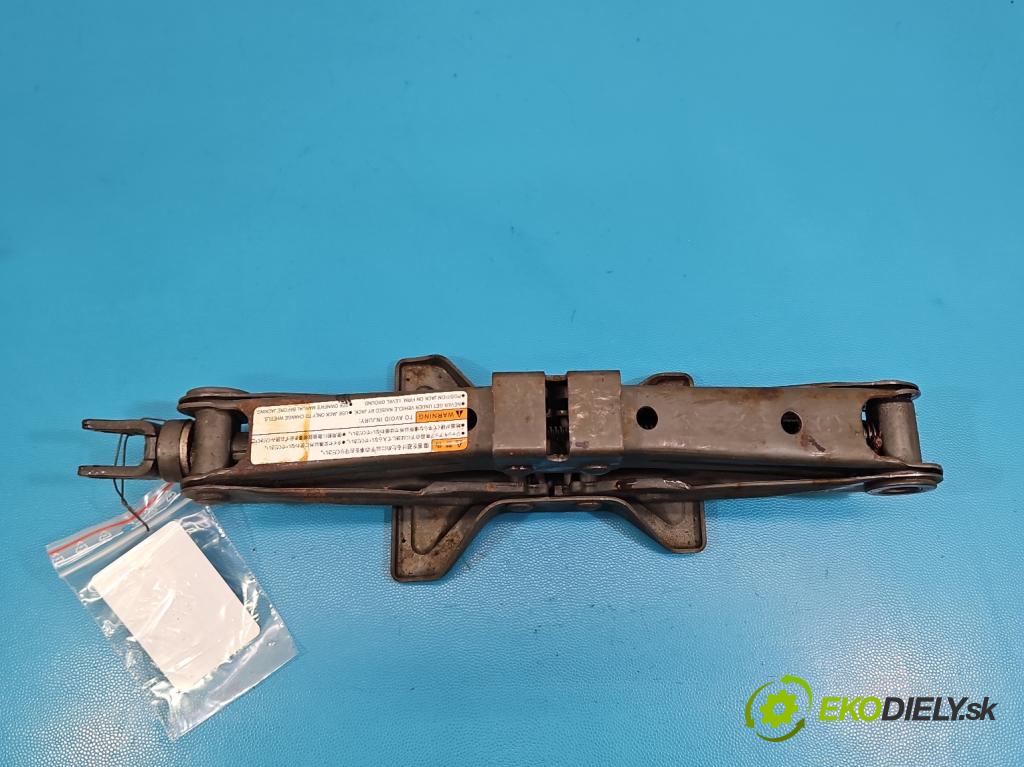 Suzuki Swift Mk6 2005-2010 1.6 16V 125 HP manual 92 kW 1586 cm3 3- mechanizmus okna automobilovy