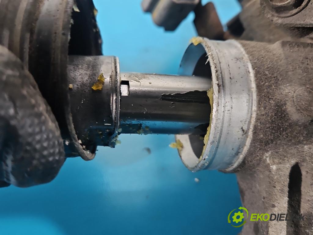 Suzuki Swift Mk6 2005-2010 1.6 16V 125 HP manual 92 kW 1586 cm3 3- Ozubené kolo: volant 57K6