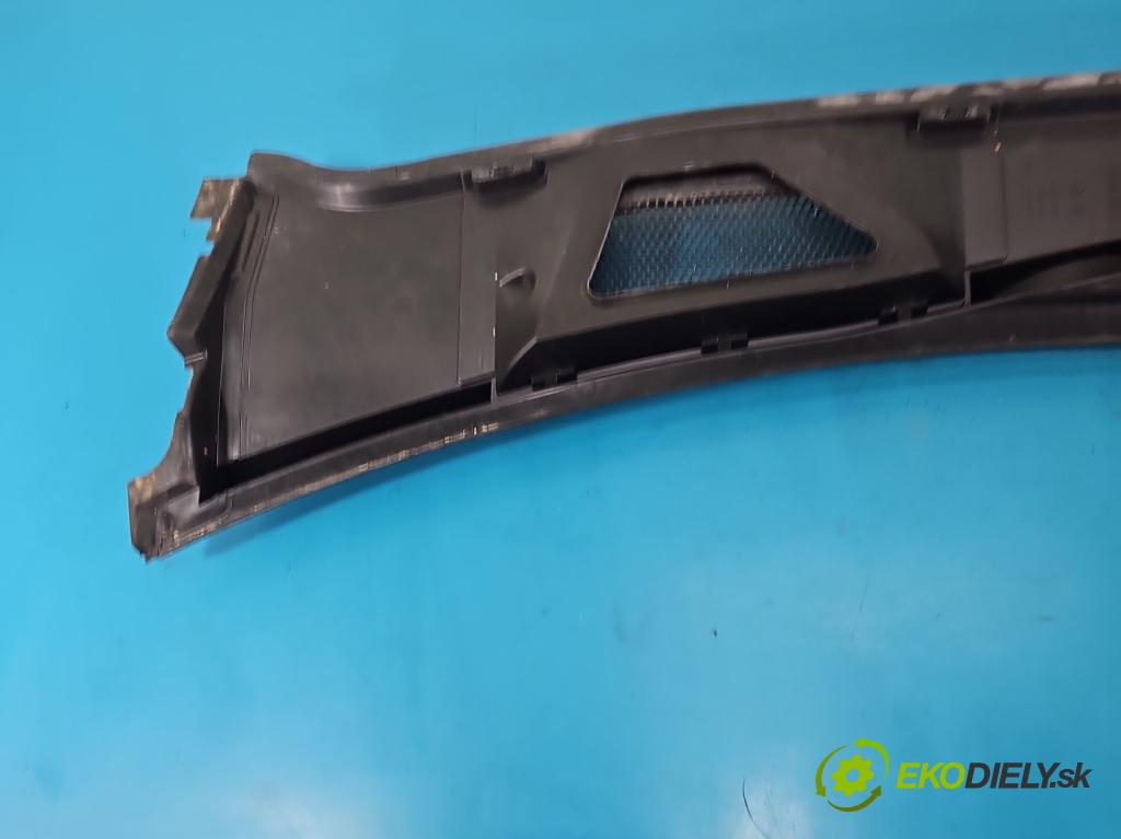 Audi Q7 2015- 3.0 TFSI 333KM: automatic 245 kW 2995 cm3 5- torpédo 4M1819403 (Torpédo (plast pod čelným sklom))