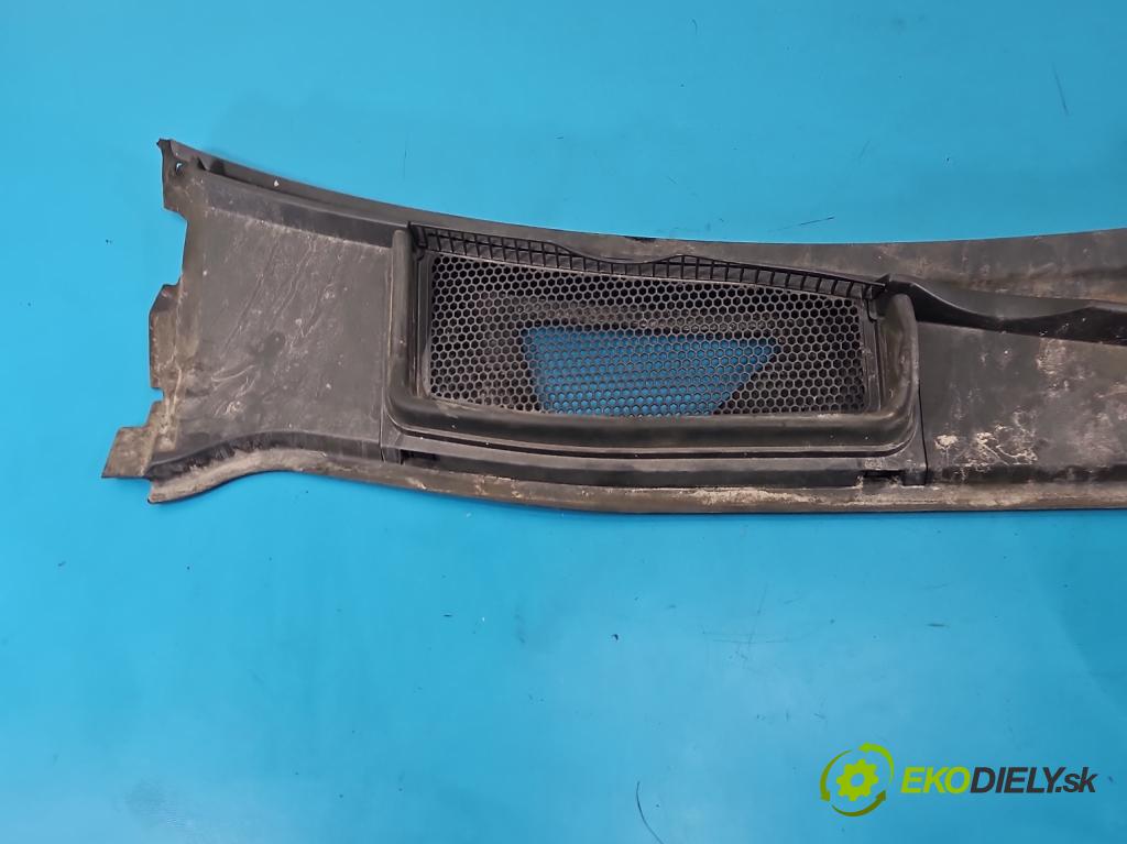 Audi Q7 2015- 3.0 TFSI 333KM: automatic 245 kW 2995 cm3 5- torpédo 4M1819403 (Torpédo (plast pod čelným sklom))