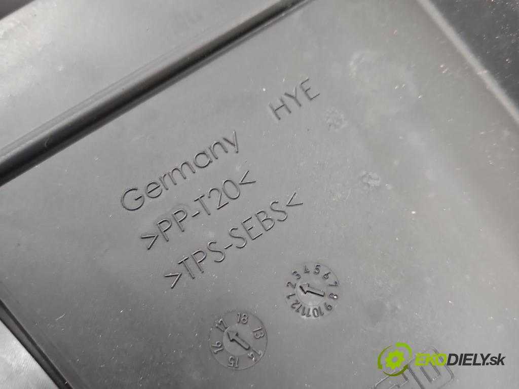 Audi Q7 2015- 3.0 TFSI 333KM: automatic 245 kW 2995 cm3 5- torpédo 4M1819403 (Torpédo (plast pod čelným sklom))