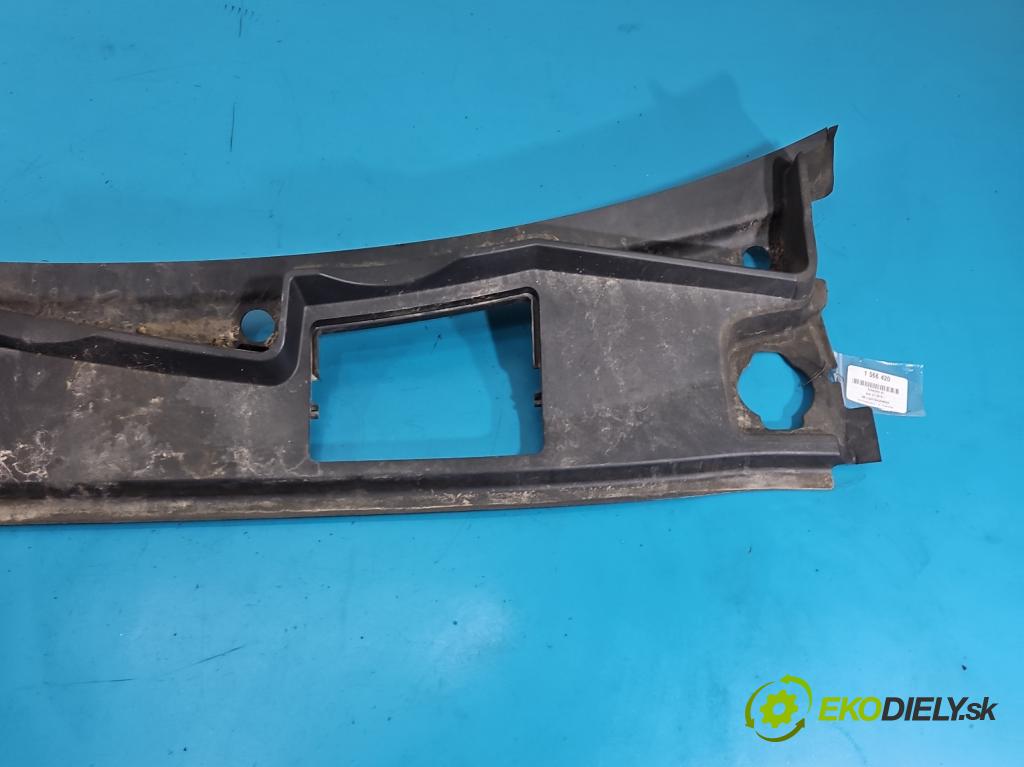 Audi Q7 2015- 3.0 TFSI 333KM: automatic 245 kW 2995 cm3 5- torpédo 4M1819403 (Torpédo (plast pod čelným sklom))