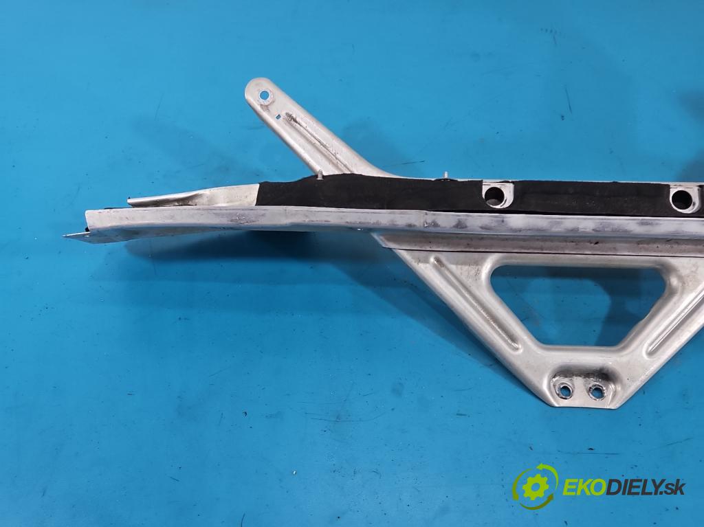 Audi Q7 2015- 3.0 TFSI CRE: 333KM: automatic 245 kW 2995 cm3 5- Vzpěra: 4M0805645B