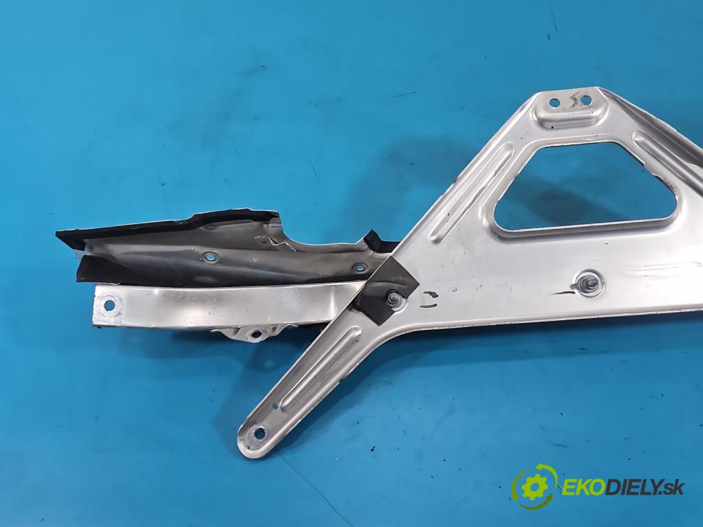 Audi Q7 2015- 3.0 TFSI CRE: 333KM: automatic 245 kW 2995 cm3 5- Vzpěra: 4M0805645B