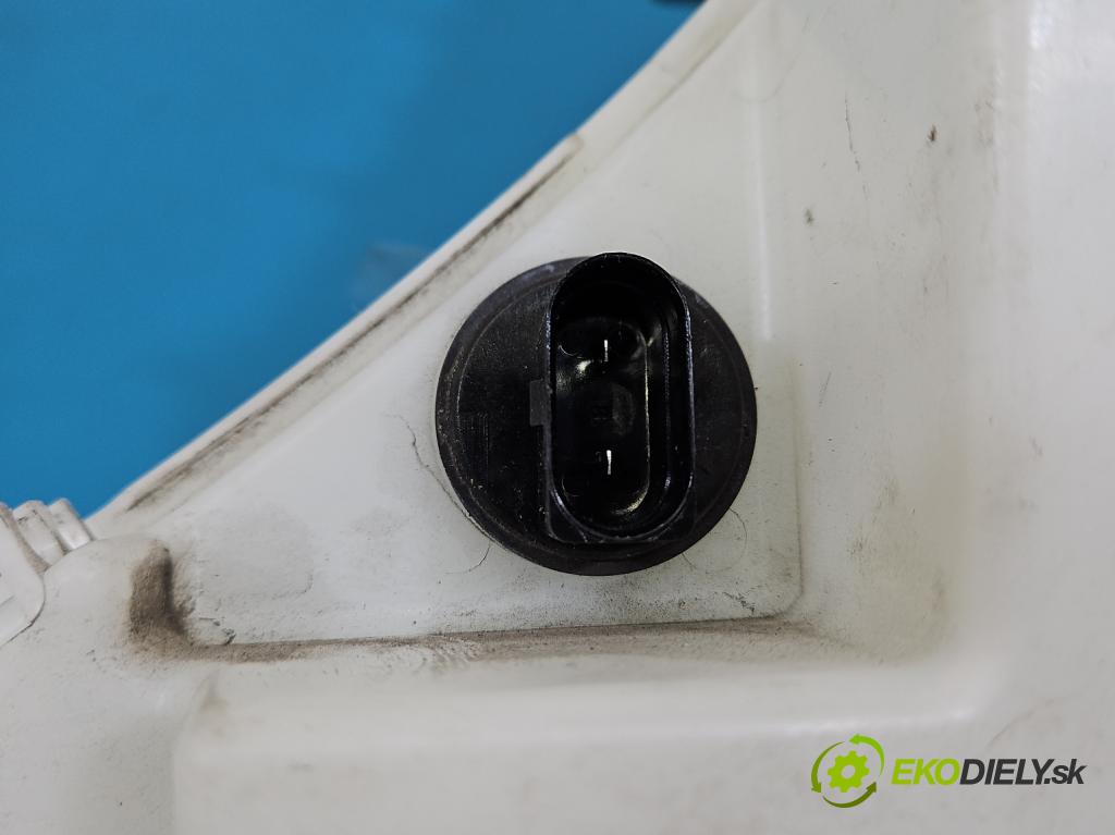 Audi Q7 2015- 3.0 TFSI CRE: 333KM: automatic 245 kW 2995 cm3 5- nádržka tekutina: ostrekovačov 4M0955463