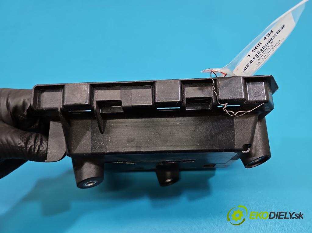 Audi Q7 2015- 3.0 TFSI CRE 333KM: automatic 245 kW 2995 cm3 5- Upevnění: 4M0907650A