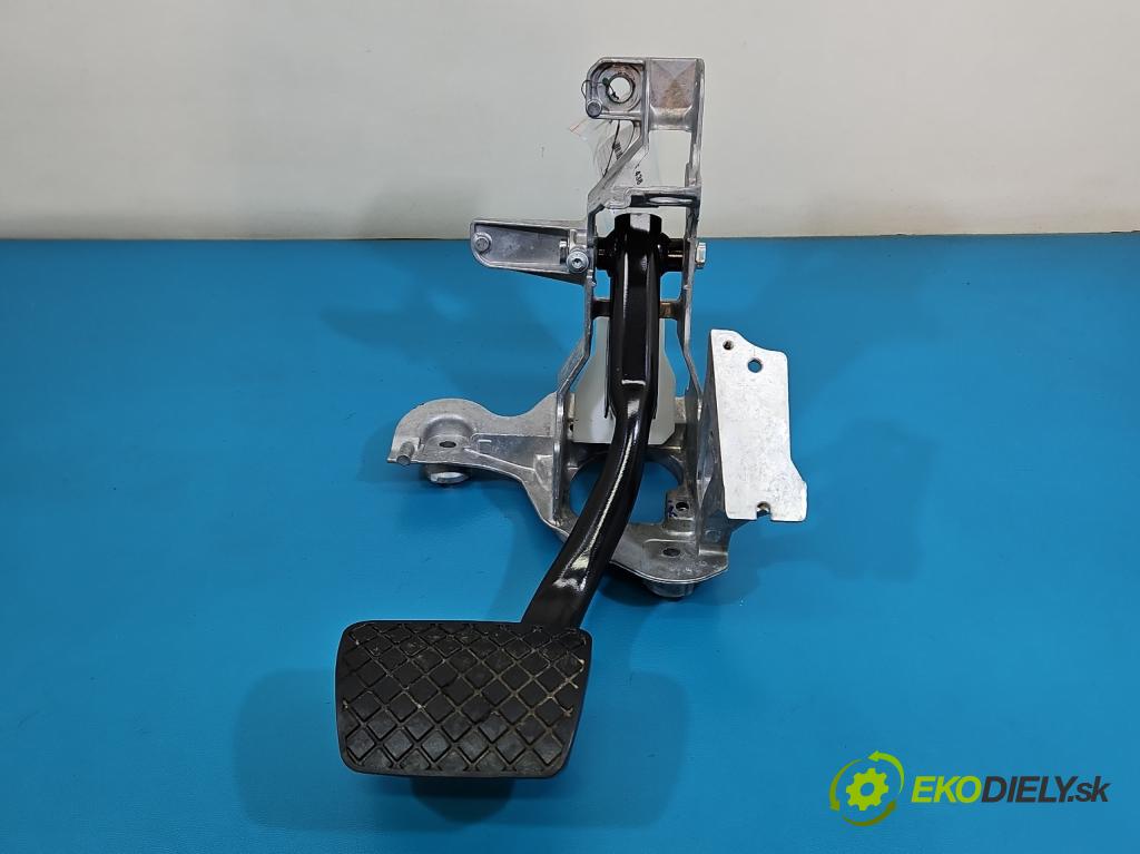 Audi Q7 2015- 3.0 TFSI 333KM: automatic 245 kW 2995 cm3 5- pedály 4M1723117B