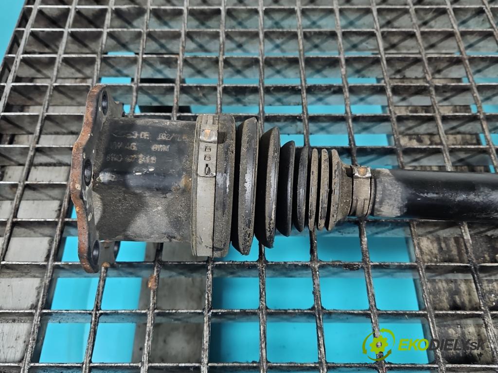 Audi Q7 2015- 3.0 TFSI CRE: 333KM: automatic 245 kW 2995 cm3 5- poloos predné ľavé 8W0407241B