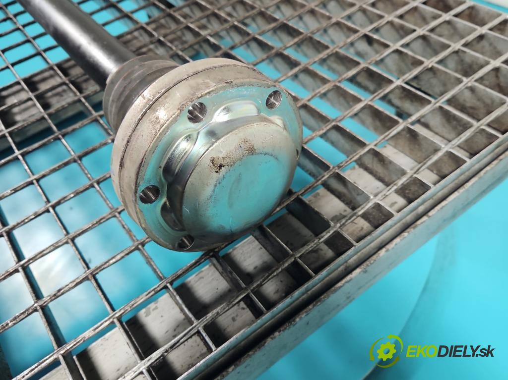 Audi Q7 2015- 3.0 TFSI CRE: 333KM: automatic 245 kW 2995 cm3 5- poloos zadné pravé 4M0501203D