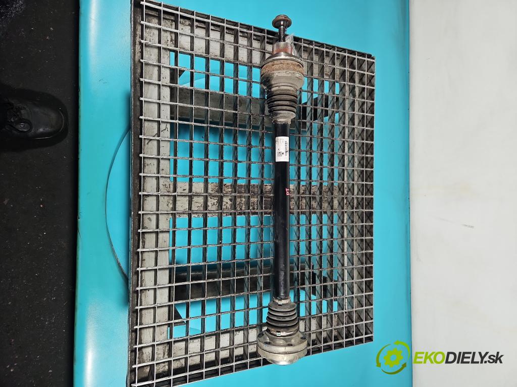 Audi Q7 2015- 3.0 TFSI CRE: 333KM: automatic 245 kW 2995 cm3 5- poloos zadné pravé 4M0501203D