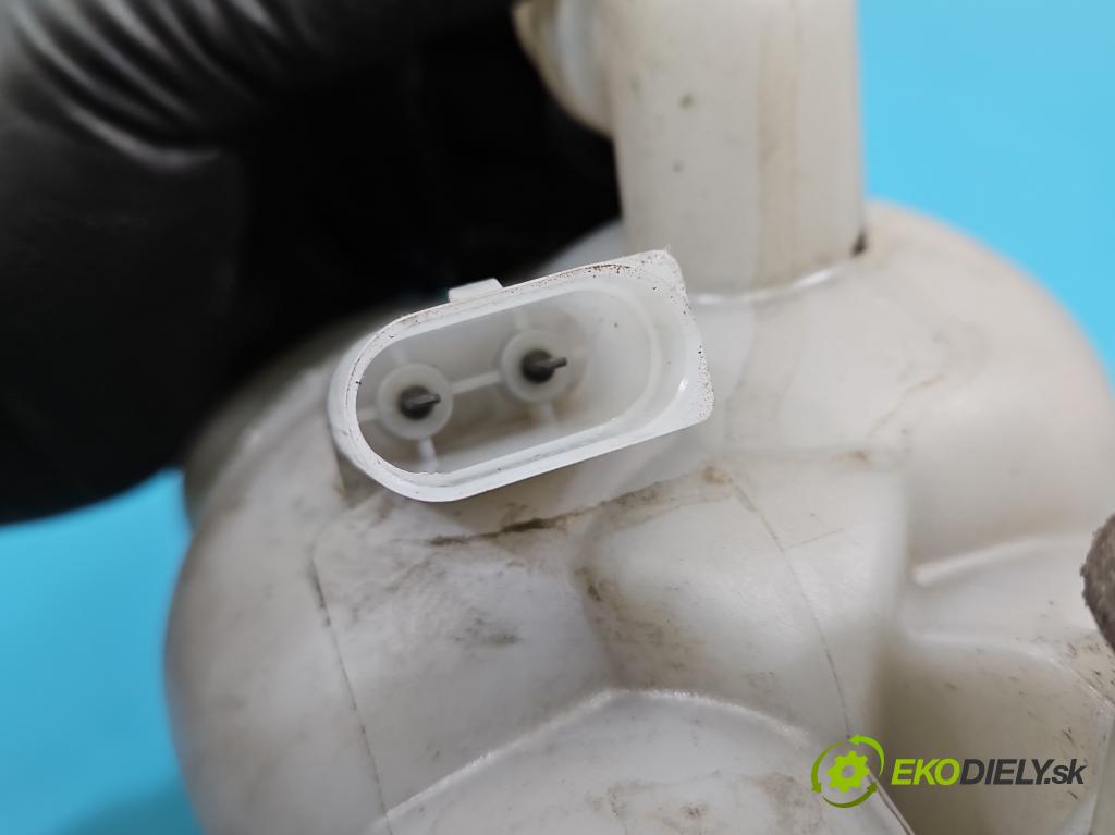 Audi Q7 2015- 3.0 TFSI CRE: 333KM: automatic 245 kW 2995 cm3 5- Nádrž: kompenzačné: 4M0121405K