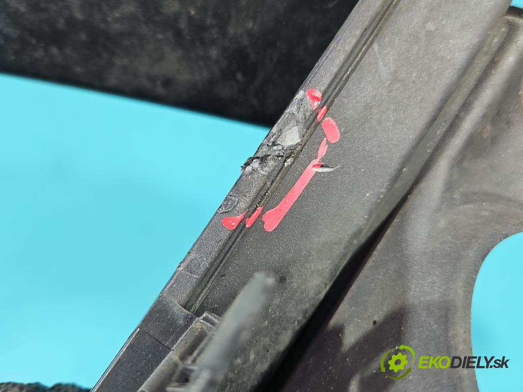 Toyota Corolla E16/E18  2013-2019 1.6 16V 132  HP manual 97 kW 1598 cm3 4- blenda mriežka: nárazník pravé 81481-02630