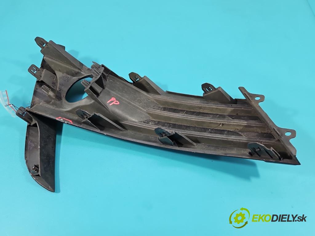 Toyota Corolla E16/E18  2013-2019 1.6 16V 132  HP manual 97 kW 1598 cm3 4- blenda mriežka: nárazník pravé 81481-02630