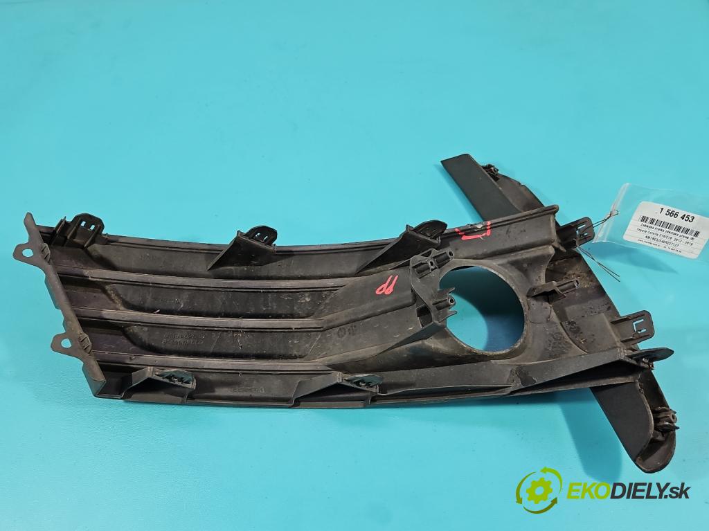 Toyota Corolla E16/E18  2013-2019 1.6 16V 132  HP manual 97 kW 1598 cm3 4- blenda mriežka: nárazník pravé 81481-02630