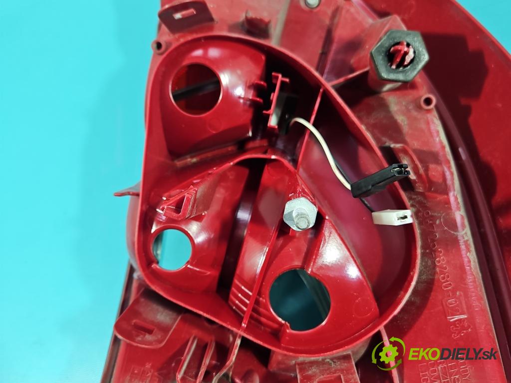 Peugeot 208 I 2012-2019 1.6 hdi 92 HP manual 68 kW 1560 cm3 5- svetlo / reflektor zadné ľavé 9672628280-02 (Kľučka dverí ostatné)