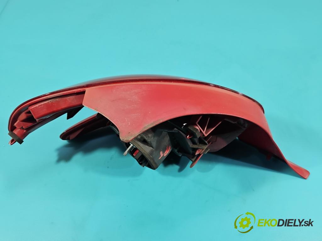 Peugeot 208 I 2012-2019 1.6 hdi 92 HP manual 68 kW 1560 cm3 5- svetlo / reflektor zadné pravé 9672628380 (Kľučka dverí ostatné)