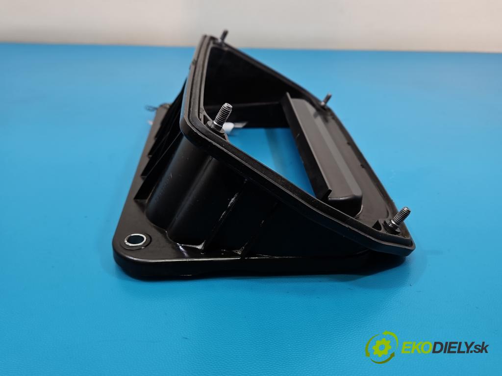 Audi Q7 2015- 3.0 TFSI CRE: 333KM: automatic 245 kW 2995 cm3 5- Vstup: vzduchu 4M1815237