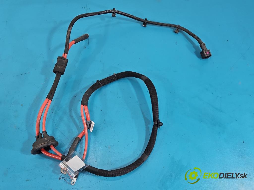 Audi Q7 2015- 3.0 TFSI CRE 333KM: automatic 245 kW 2995 cm3 5- Balíček: akumulatora 4M0971225CB