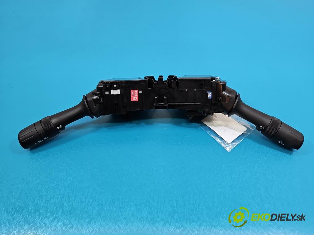 Toyota Corolla E16/E18  2013-2019 1.6 16V 132  HP manual 97 kW 1598 cm3 4- prepínač komplex: 17F852 (Prepínacie páčky pod volantom)