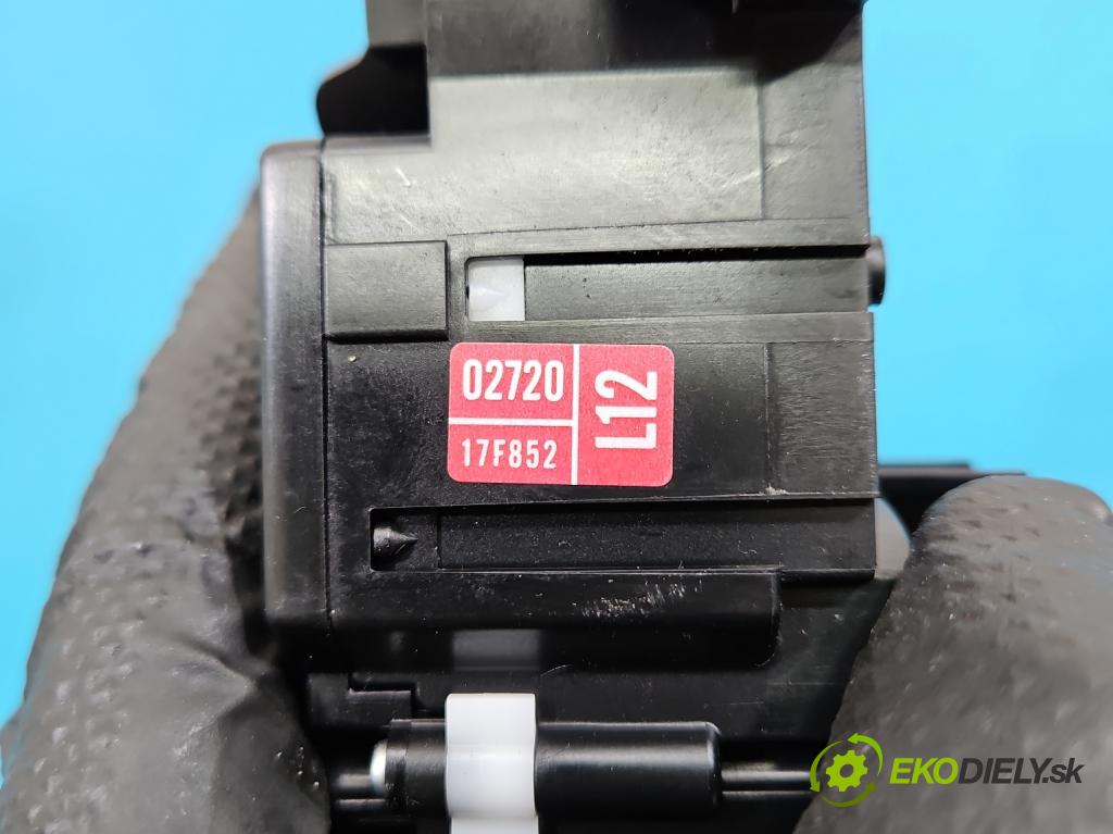 Toyota Corolla E16/E18  2013-2019 1.6 16V 132  HP manual 97 kW 1598 cm3 4- prepínač komplex: 17F852 (Prepínacie páčky pod volantom)