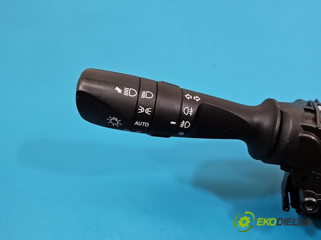 Toyota Corolla E16/E18  2013-2019 1.6 16V 132  HP manual 97 kW 1598 cm3 4- prepínač komplex: 17F852 (Prepínacie páčky pod volantom)