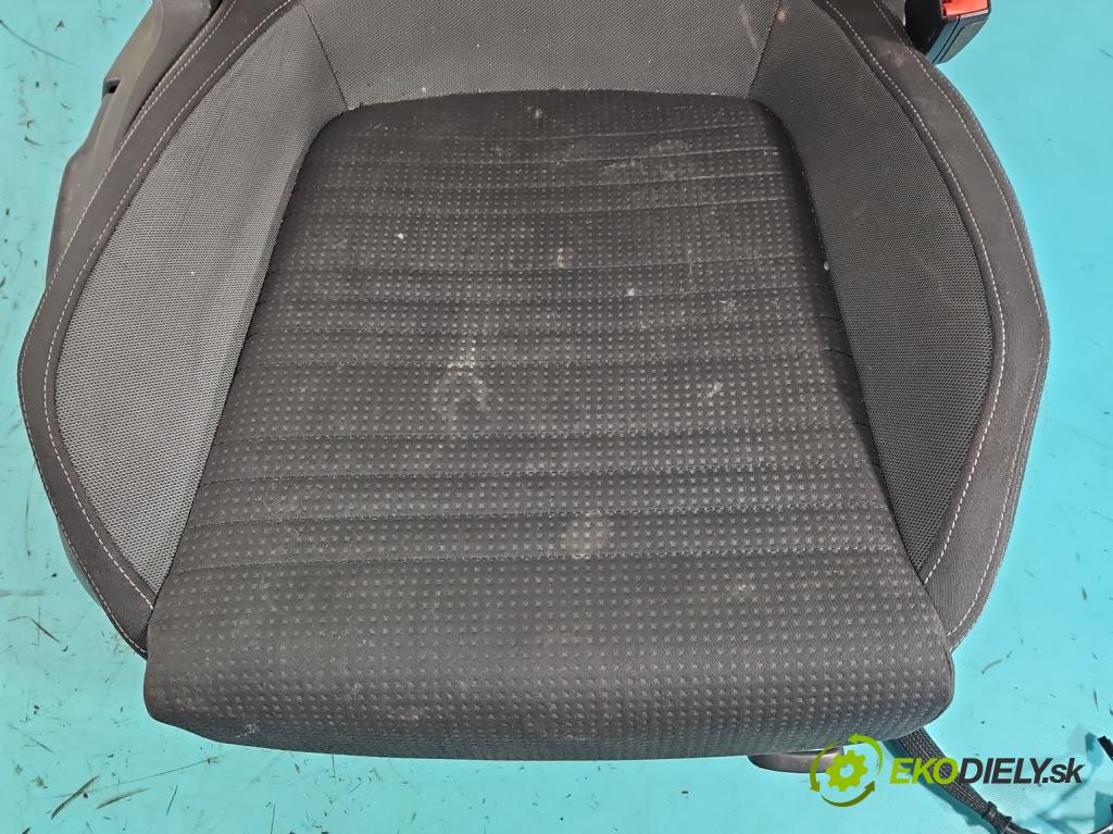 Vw Scirocco II 2008-2017 1.4 TSI 122 HP manual 90 kW 1390 cm3 3- Sedačka pravý  (Sedadlo)