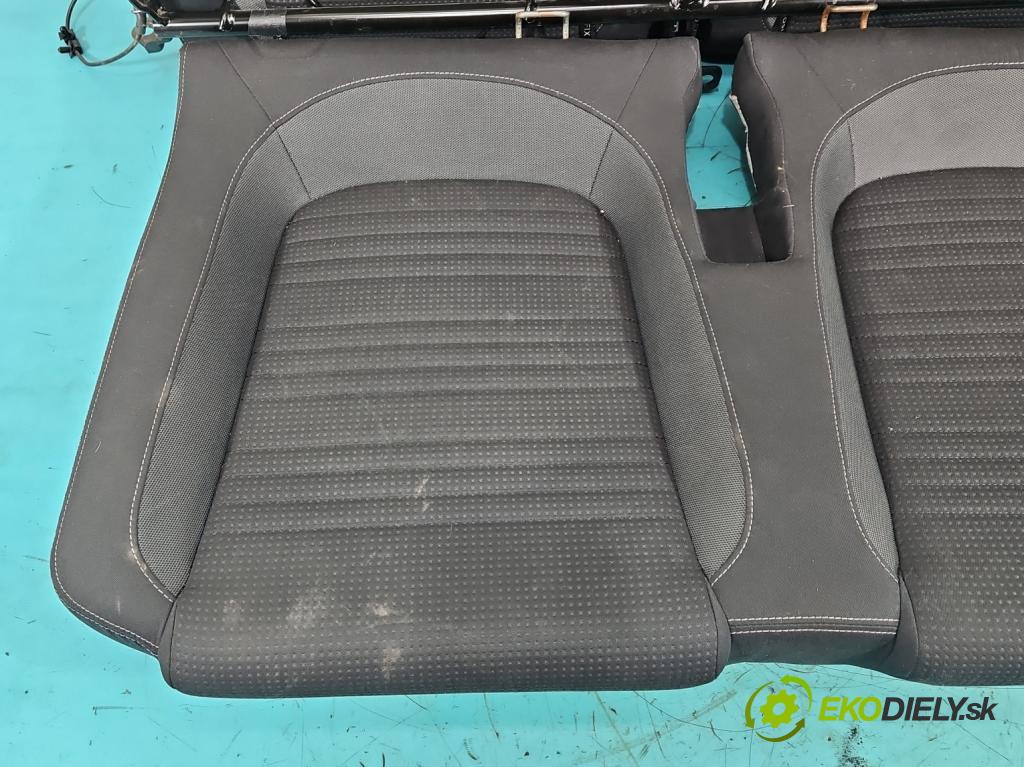 Vw Scirocco II 2008-2017 1.4 TSI 122 HP manual 90 kW 1390 cm3 3- Pohovka: zadné  (Sedadlo)