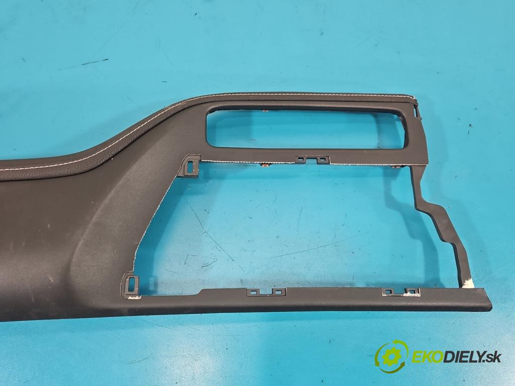 Toyota Corolla E16/E18  2013-2019 1.6 16V 132  HP manual 97 kW 1598 cm3 4- lišta ozdobná vnitŕní: 55403-02290