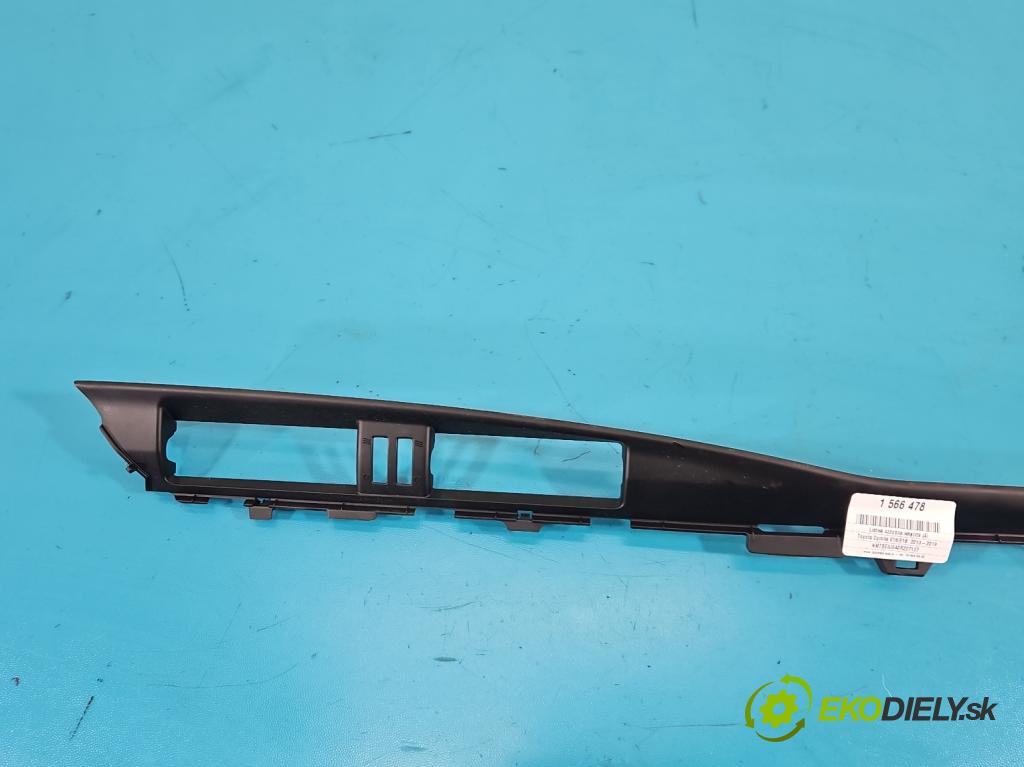 Toyota Corolla E16/E18  2013-2019 1.6 16V 132  HP manual 97 kW 1598 cm3 4- lišta ozdobná vnitŕní: 55412-02470