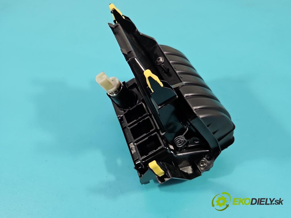 Toyota Corolla E16/E18 2013-2019 1.6 16V 132 HP manual 97 kW 1598 cm3 4- kastlík 55422-02470