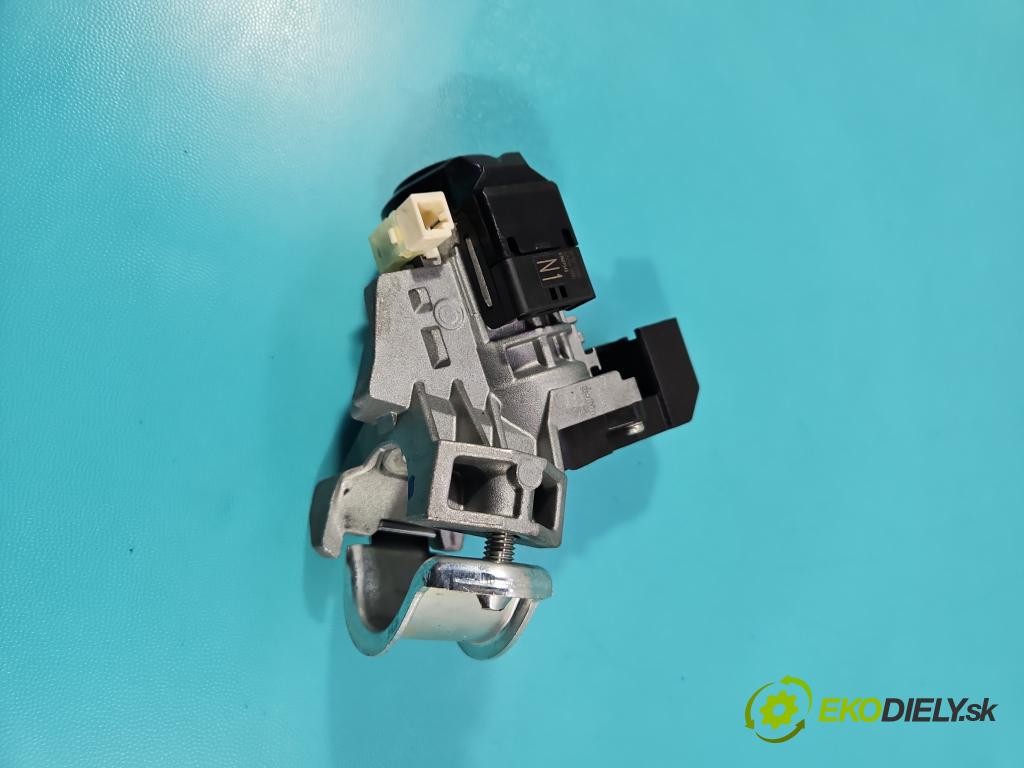 Toyota Corolla E16/E18  2013-2019 1.6 16V 132  HP manual 97 kW 1598 cm3 4- Spínačka  (Spínacia skrinka)