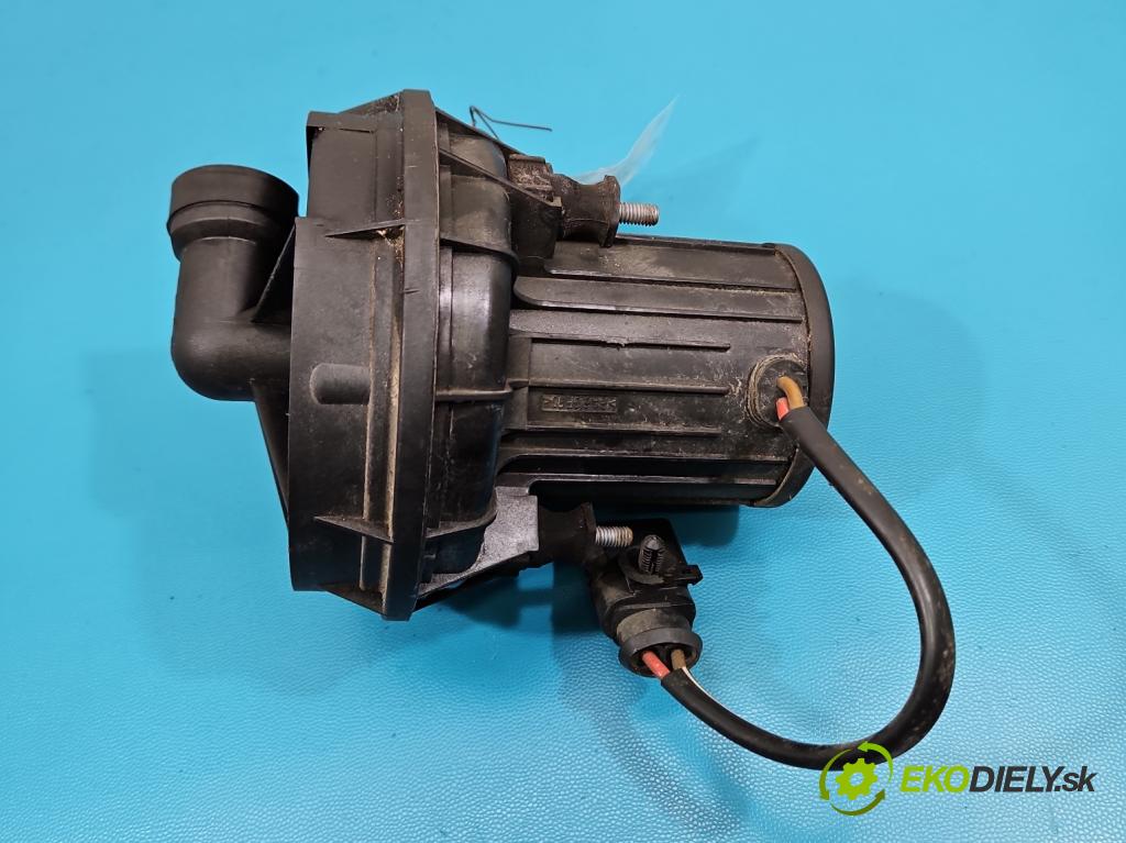 Audi Q7 2015- 3.0 TFSI CRE: 333KM: automatic 245 kW 2995 cm3 5- pompa vzduchu sekundární: 079959231J