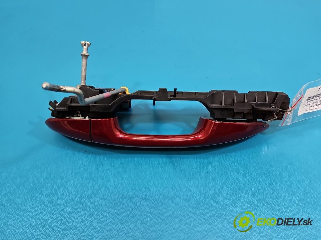 Toyota Corolla E16/E18  2013-2019 1.6 16V 132  HP manual 97 kW 1598 cm3 4- rukoväť predné ľavé mimo:  (Kľučka dverí vonkajšia predná ľavá)