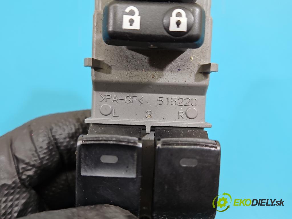 Toyota Corolla E16/E18  2013-2019 1.6 16V 132  HP manual 97 kW 1598 cm3 4- prepínač okien spätných zrkadiel 74232-02D90