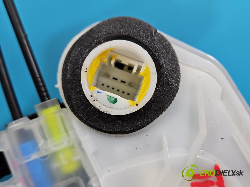 Toyota Corolla E16/E18  2013-2019 1.6 16V 132  HP manual 97 kW 1598 cm3 4- zámok zadné pravý 7052921A