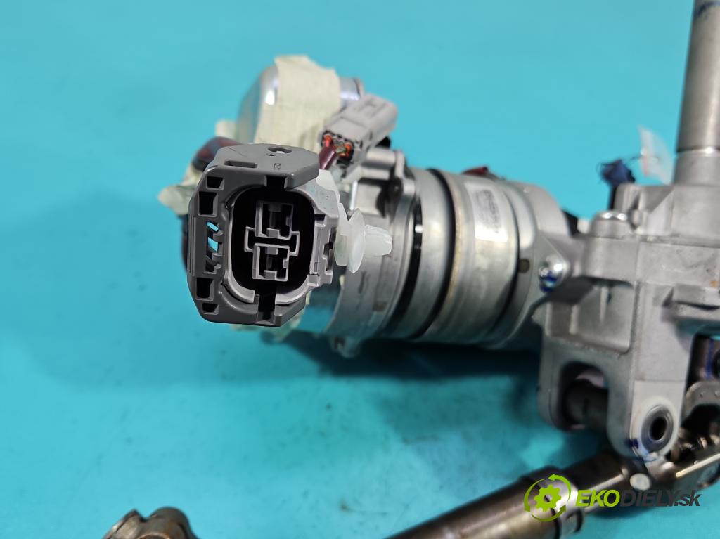 Toyota Corolla E16/E18  2013-2019 1.6 16V 132  HP manual 97 kW 1598 cm3 4- čerpadlo posilovač JG412-000020 (Servočerpadlo)