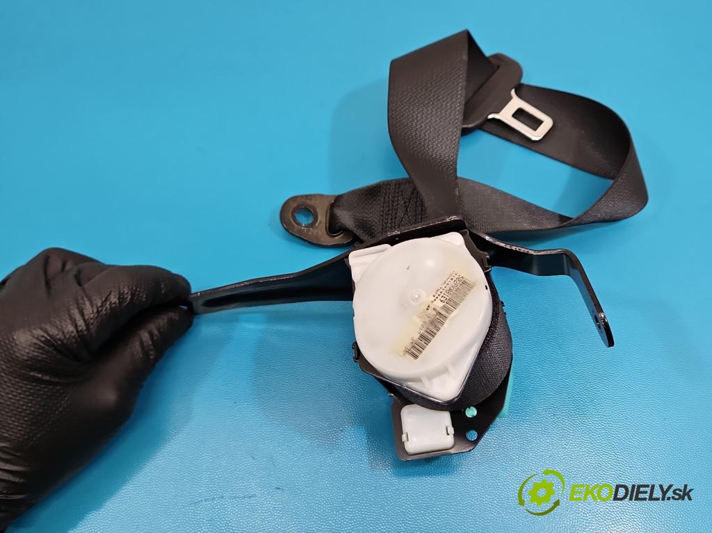 Toyota Corolla E16/E18  2013-2019 1.6 16V 132  HP manual 97 kW 1598 cm3 4- pas bezpečnosť: zadné ľavý 73370-02150