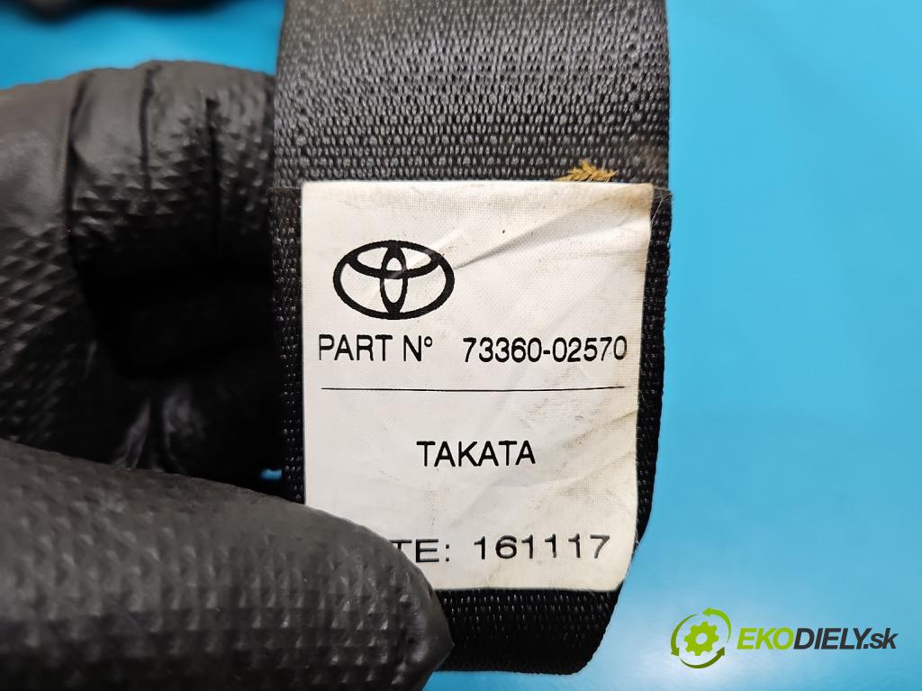 Toyota Corolla E16/E18  2013-2019 1.6 16V 132  HP manual 97 kW 1598 cm3 4- pas bezpečnosť: zadné pravý 73360-02570
