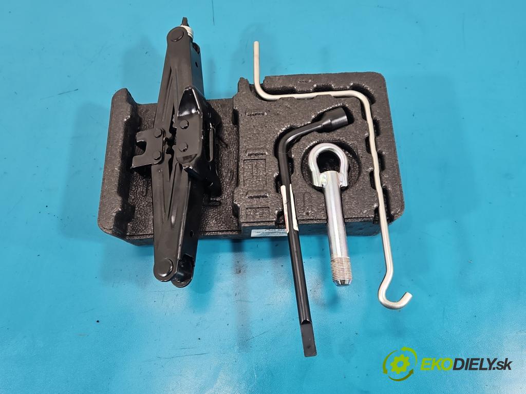 Toyota Corolla E16/E18  2013-2019 1.6 16V 132  HP manual 97 kW 1598 cm3 4- mechanizmus okna automobilovy 