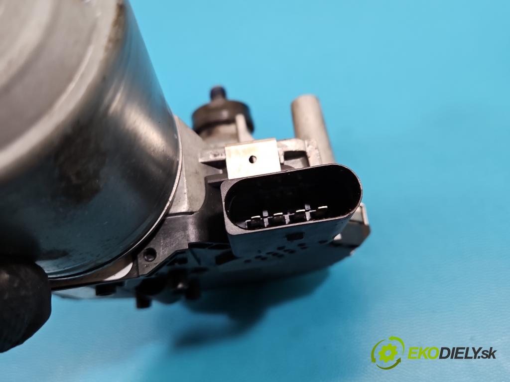 Audi Q7 2015- 3.0 TFSI CRE: 333KM: automatic 245 kW 2995 cm3 5- motor stieračov predné 1397220719