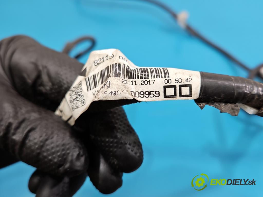 Toyota Corolla E16/E18  2013-2019 1.6 16V 132  HP manual 97 kW 1598 cm3 4- Zväzok: nárazník predné 8211902041A