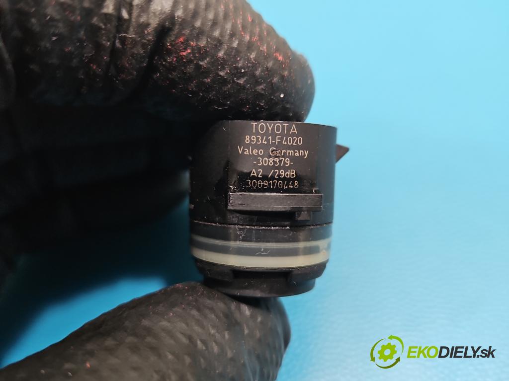 Toyota Corolla E16/E18  2013-2019 1.6 16V 132 hp manual 97 kW 1598 cm3 4- snímač parkování 89341-F4020