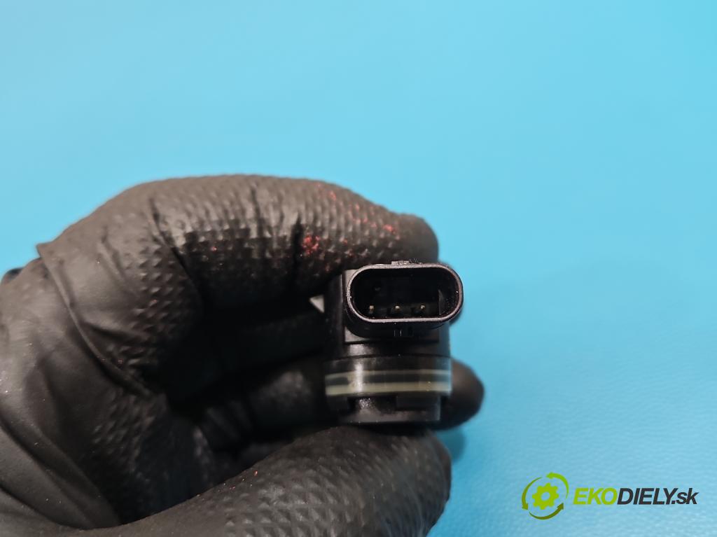 Toyota Corolla E16/E18  2013-2019 1.6 16V 132  HP manual 97 kW 1598 cm3 4- snímač parkovaní: 89341-F4020