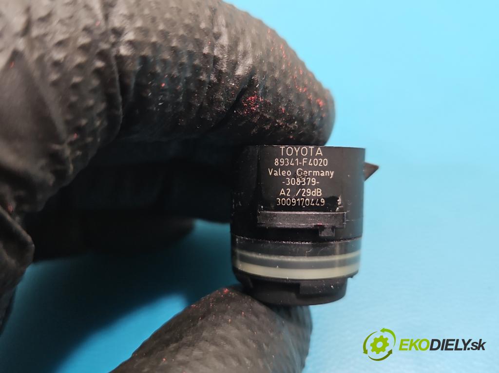 Toyota Corolla E16/E18  2013-2019 1.6 16V 132  HP manual 97 kW 1598 cm3 4- snímač parkovaní: 89341-F4020