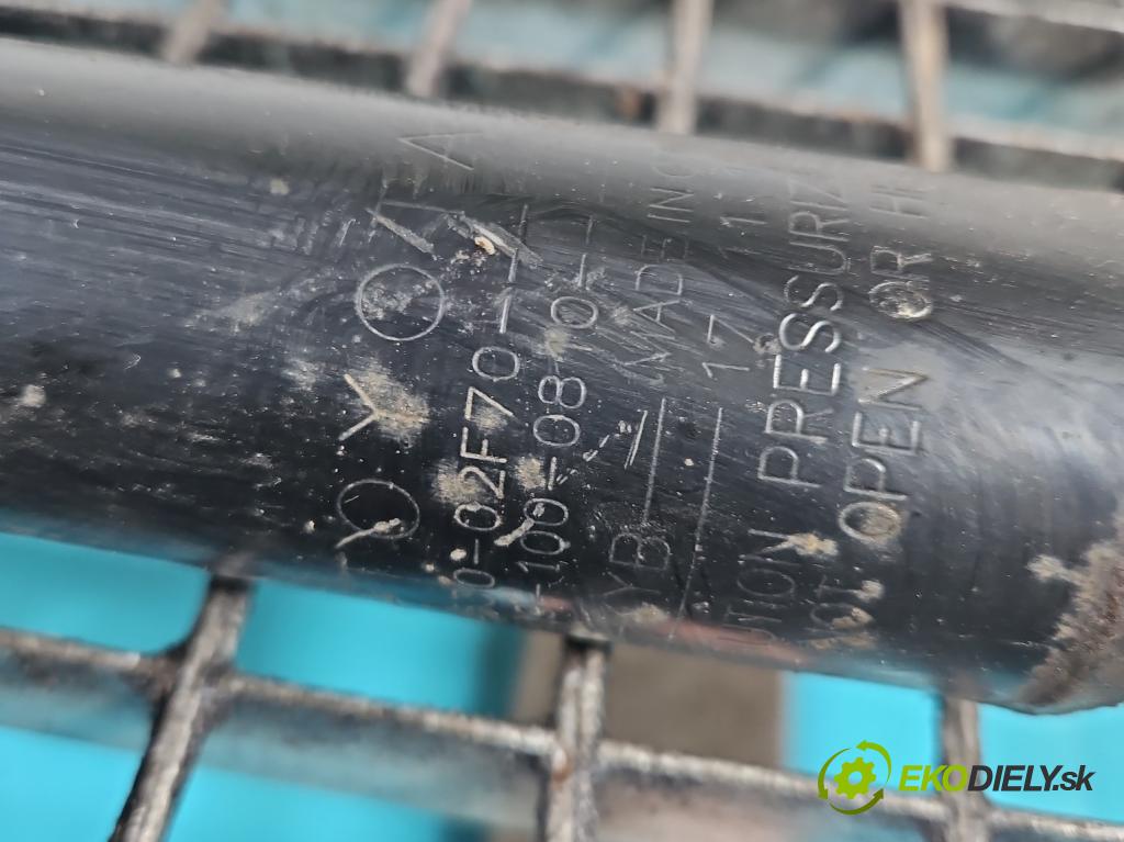 Toyota Corolla E16/E18  2013-2019 1.6 16V 132  HP manual 97 kW 1598 cm3 4- tlmič zadné ľavý  (Kľučka dverí ostatné)