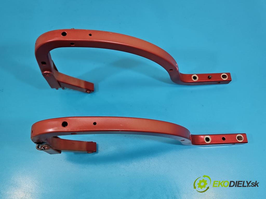 Toyota Corolla E16/E18  2013-2019 1.6 16V 132  HP manual 97 kW 1598 cm3 4- Závěs: kufrové dvere zadné