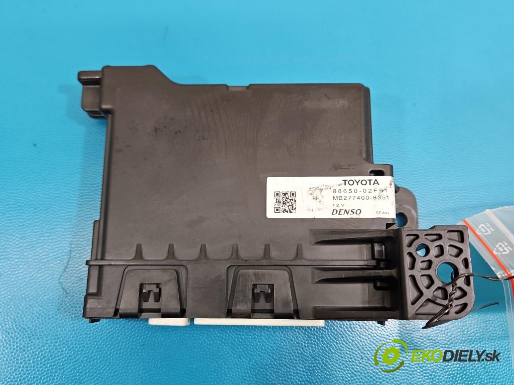 Toyota Corolla E16/E18  2013-2019 1.6 16V 132  HP manual 97 kW 1598 cm3 4- riadiaca jednotka ostatné 88650-02F61