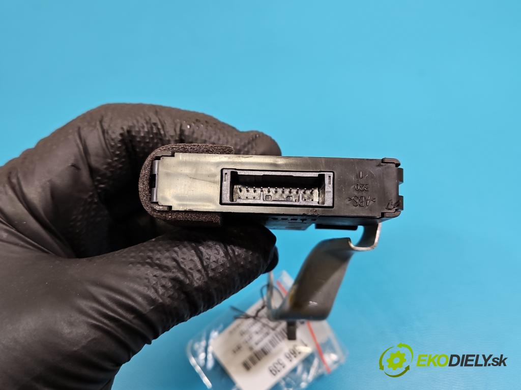 Toyota Corolla E16/E18  2013-2019 1.6 16V 132  HP manual 97 kW 1598 cm3 4- riadiaca jednotka ostatné 89780-02160