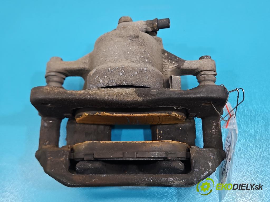 Toyota Corolla E16/E18  2013-2019 1.6 16V 132  HP manual 97 kW 1598 cm3 4- brzdič predné pravý  (Kľučka dverí ostatné)